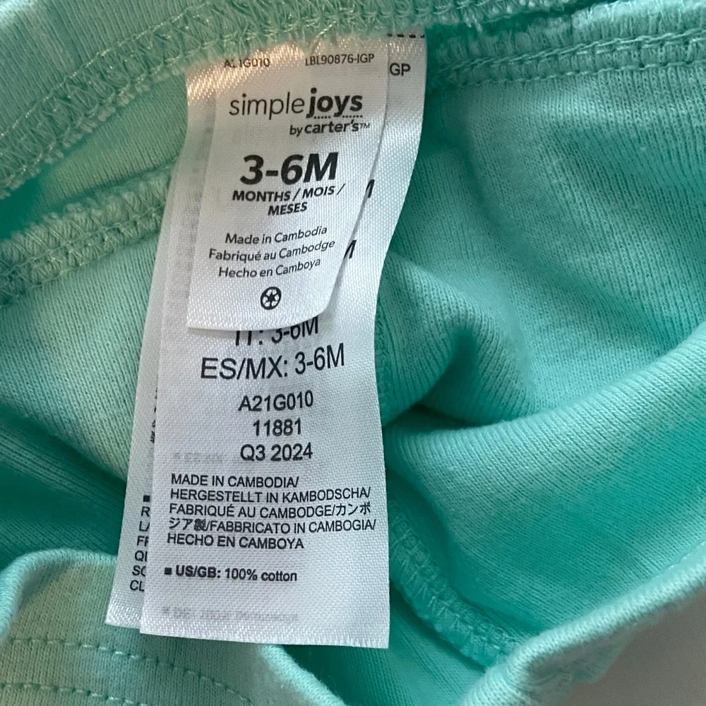 Never worn! Carter's Baby Onesie Set - Picture 10 of 11